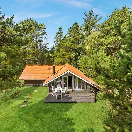 In Blavand With Wifi Holiday home *